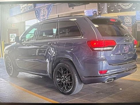 Used 2021 Jeep Grand Cherokee Limited X RWD image 3