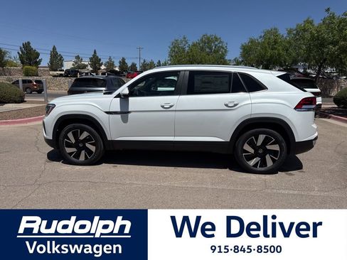 New 2026 Volkswagen Atlas Cross Sport SE FWD image 2
