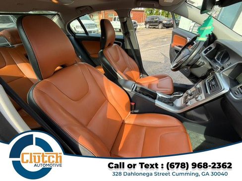 Used 2017 Volvo S60 T5 Inscription image 22