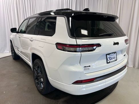 New 2026 Jeep Grand Cherokee L Summit AWD/4WD image 29