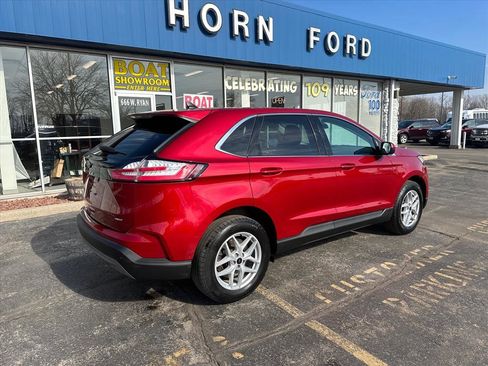 Used 2024 Ford Edge SEL w/ Convenience Package image 5