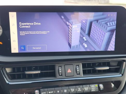 Certified 2023 Lexus ES 300h w/ Premium Package FWD image 16