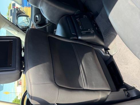 Used 2018 Nissan Armada Platinum w/ Captain Seat Package image 8