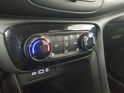 Used 2022 Buick Encore GX Preferred w/ Sport Touring Package image 28