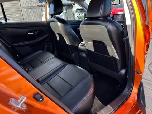 Used 2021 Nissan Sentra SR w/ SR Premium Package image 20