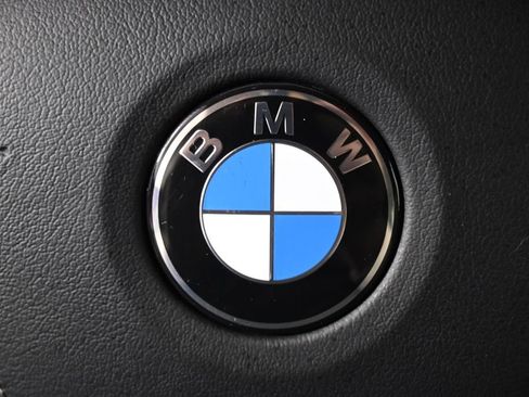 Used 2021 BMW X7 xDrive40i w/ Premium Package image 41