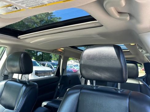 Used 2017 Nissan Pathfinder SL w/ SL Premium Package AWD/4WD image 22