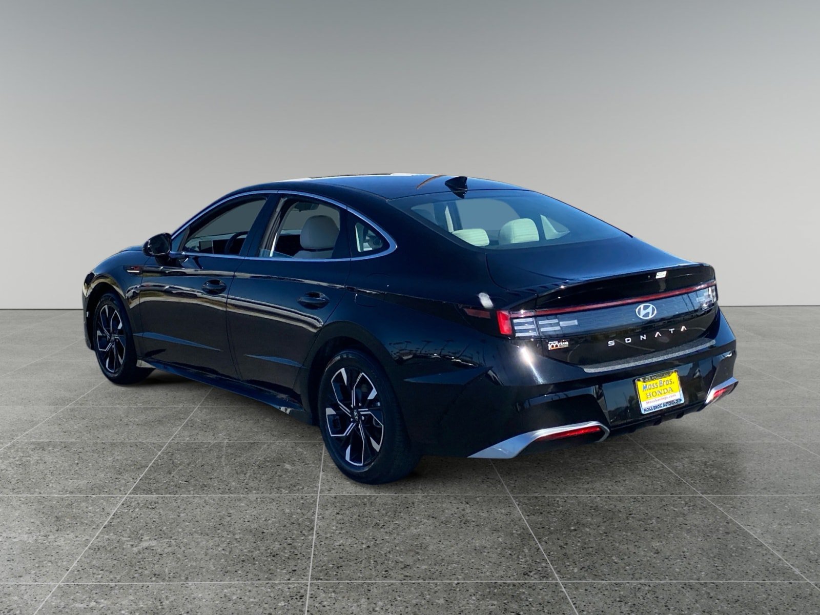 Used 2025 Hyundai Sonata SEL FWD image 3
