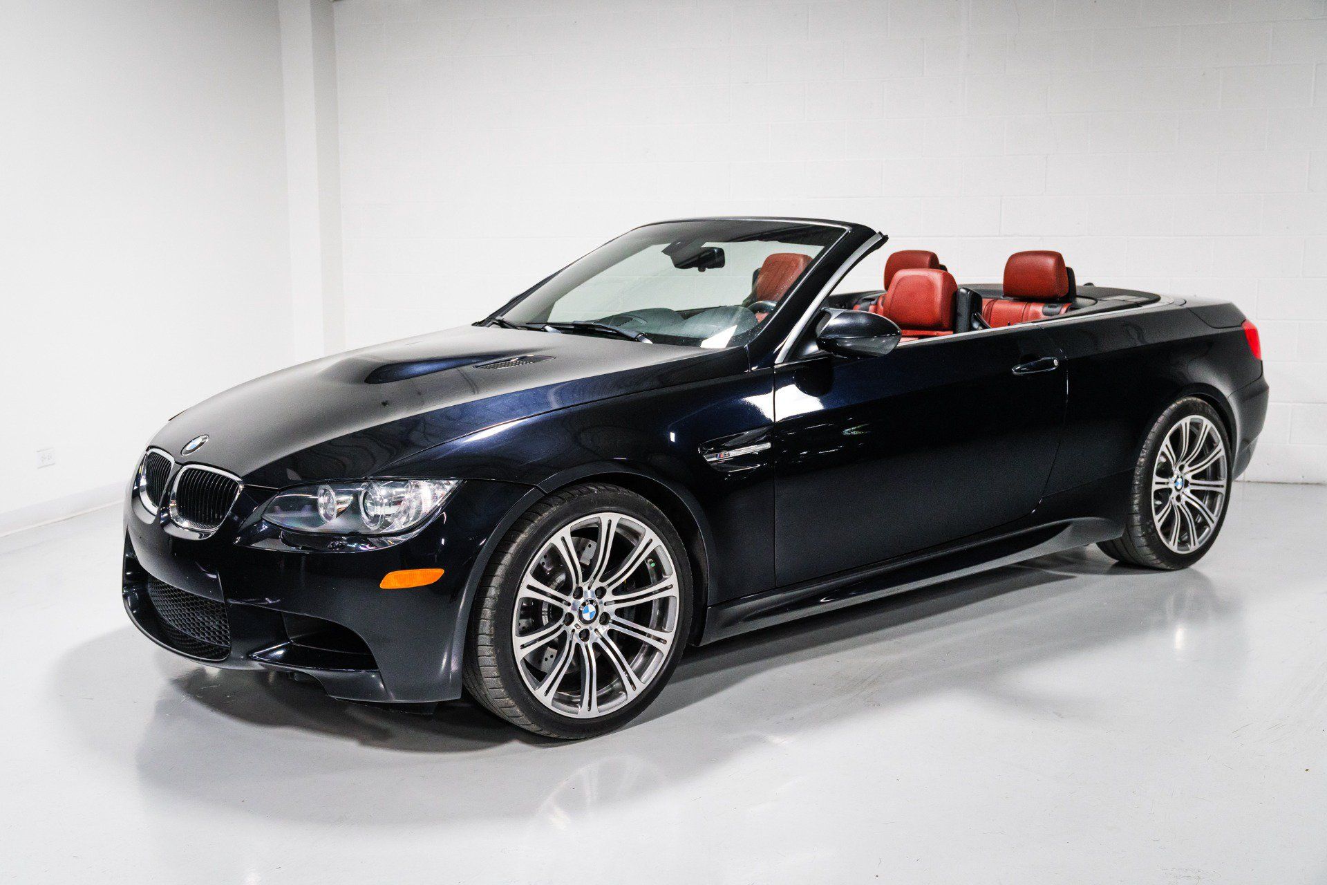 Used 2011 BMW M3 Convertible RWD image 7