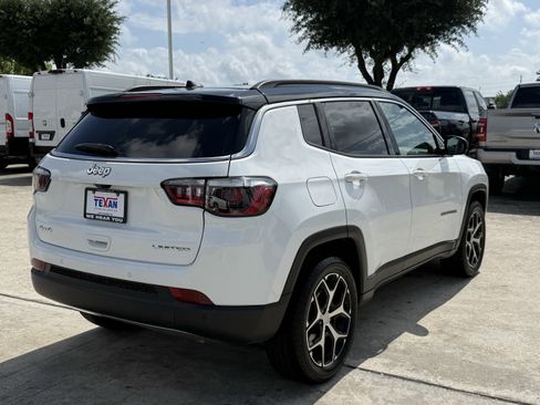 Used 2024 Jeep Compass Limited AWD/4WD image 5
