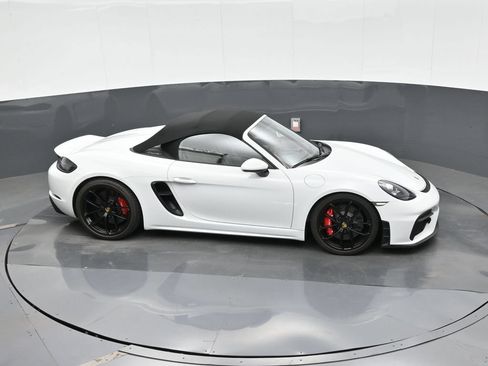 Certified 2022 Porsche 718 Boxster Spyder RWD image 31