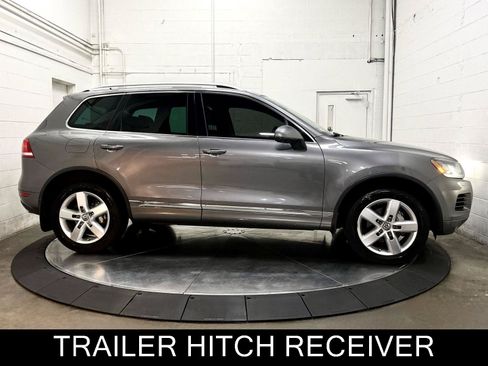 Used 2012 Volkswagen Touareg TDI AWD/4WD image 11