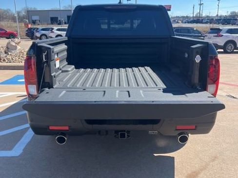 New 2026 Honda Ridgeline Black Edition image 5