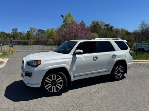 Used 2017 Toyota 4Runner Limited image 5