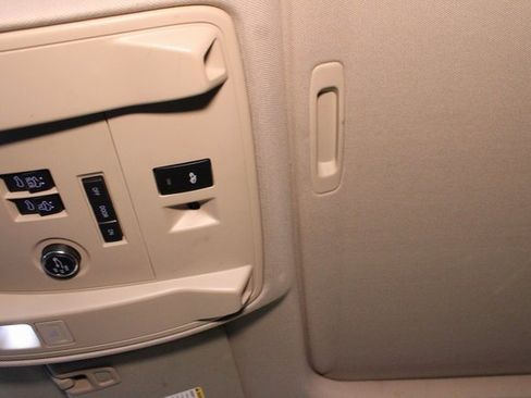 Used 2015 Chevrolet Tahoe LTZ image 29