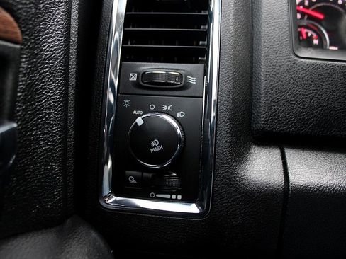 Used 2016 RAM 2500 Laramie image 11