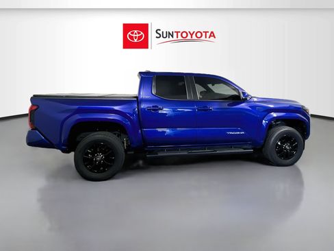 Used 2025 Toyota Tacoma SR5 RWD image 2