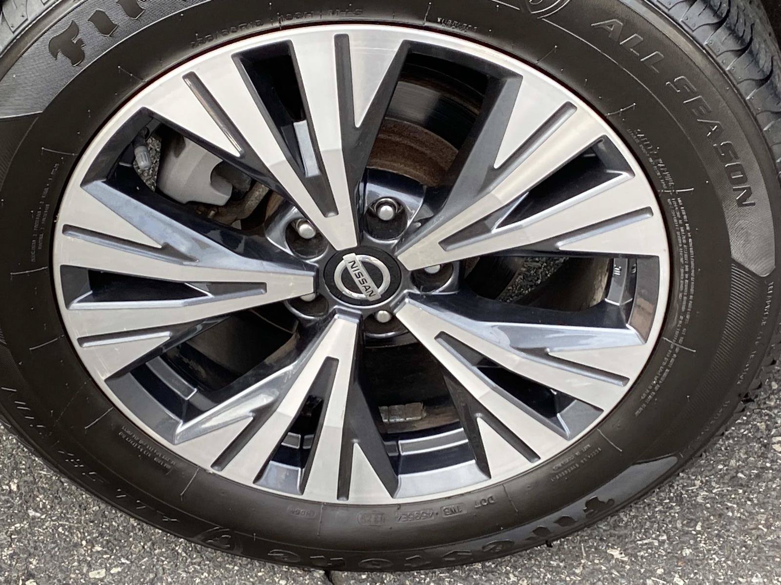 Used 2021 Nissan Rogue SV AWD/4WD image 21