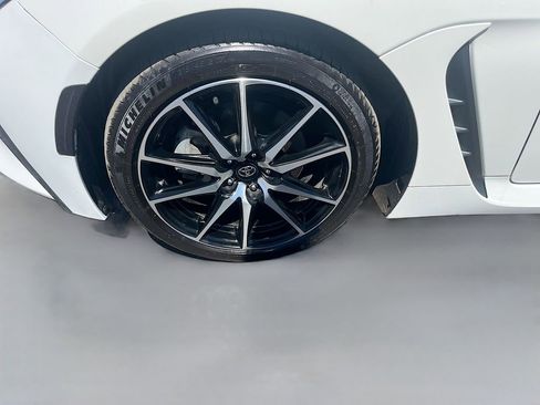 Used 2022 Toyota GR86 image 29