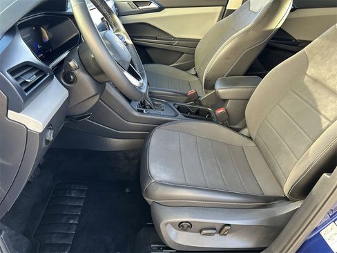 Used 2022 Volkswagen Taos SE image 16