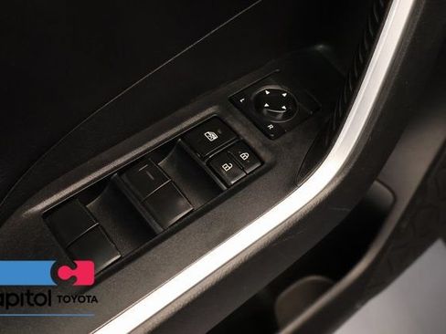 Used 2020 Toyota RAV4 Adventure AWD/4WD image 10