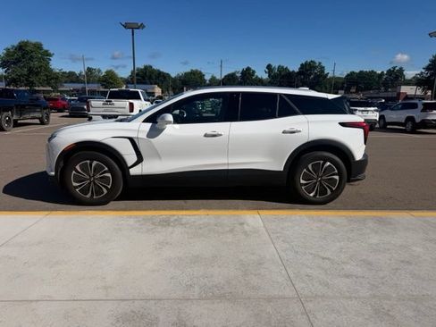 Used 2024 Chevrolet Blazer EV LT AWD/4WD image 11