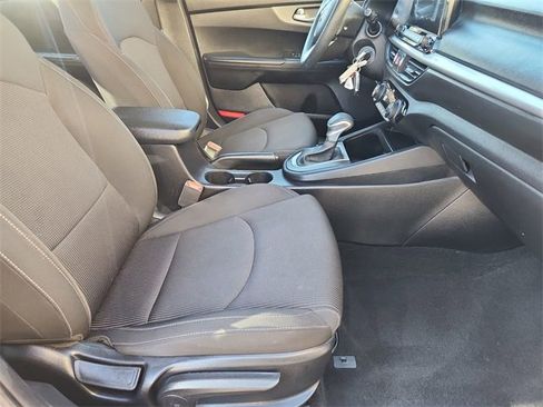 Used 2019 Kia Forte LXS image 24
