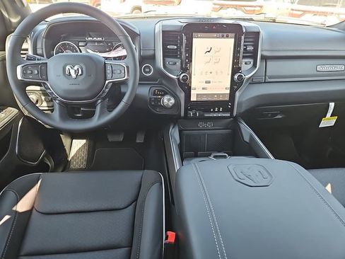 New 2026 RAM 1500 Laramie AWD/4WD image 12