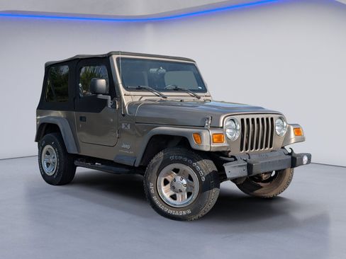 Used 2006 Jeep Wrangler X image 2