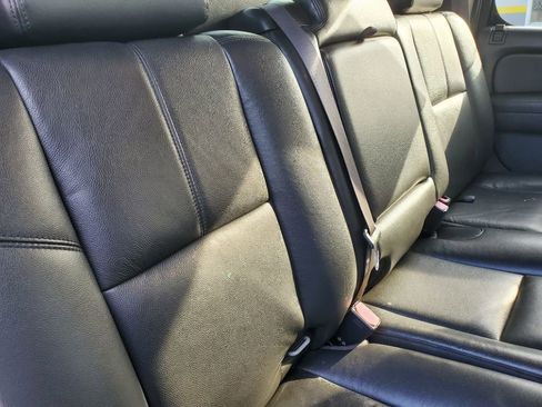 Used 2013 Chevrolet Avalanche LT w/ All-Star Edition image 29