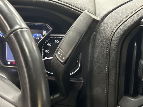 Used 2022 GMC Sierra 2500 AT4 w/ AT4 Premium Plus Package AWD/4WD image 26