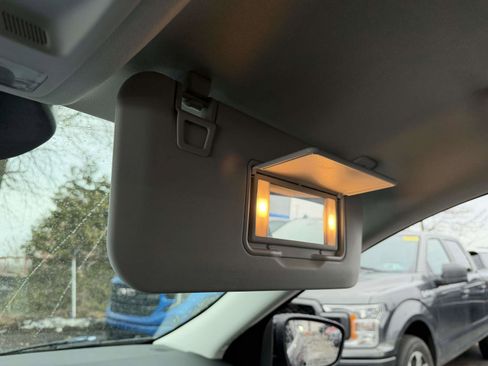 Used 2021 Ford Escape Titanium image 29