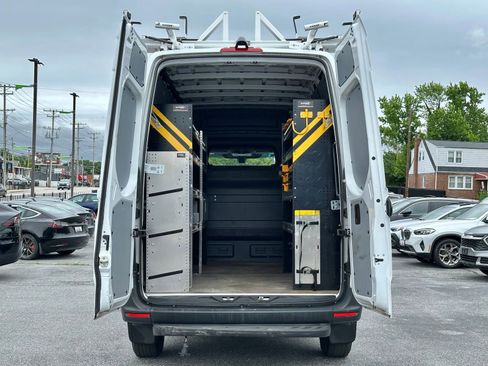 Used 2023 Mercedes-Benz Sprinter 2500 image 24
