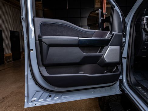 Used 2026 Ford F250 Platinum image 36