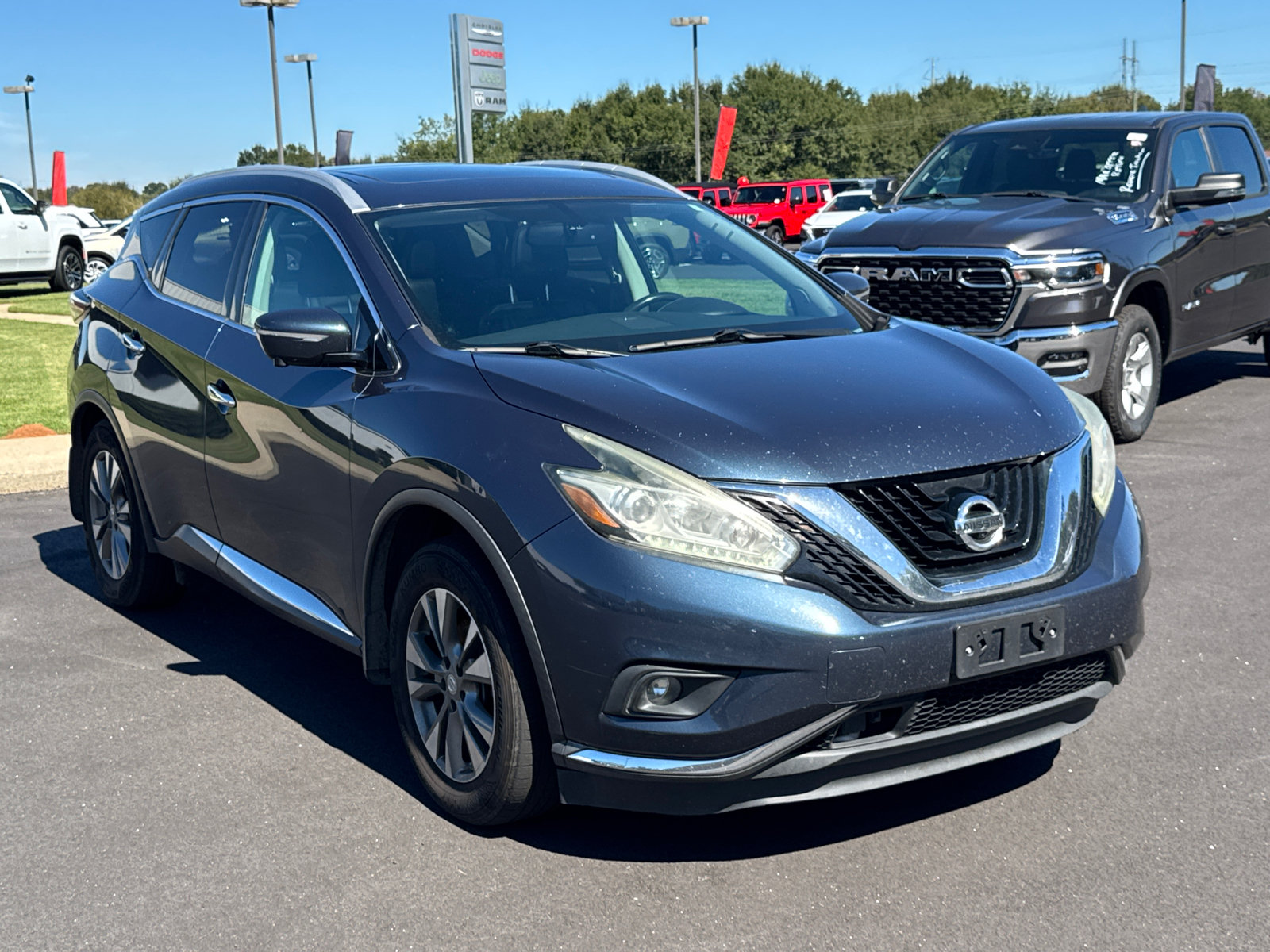 Used 2015 Nissan Murano SL w/ SL Technology Package FWD image 3