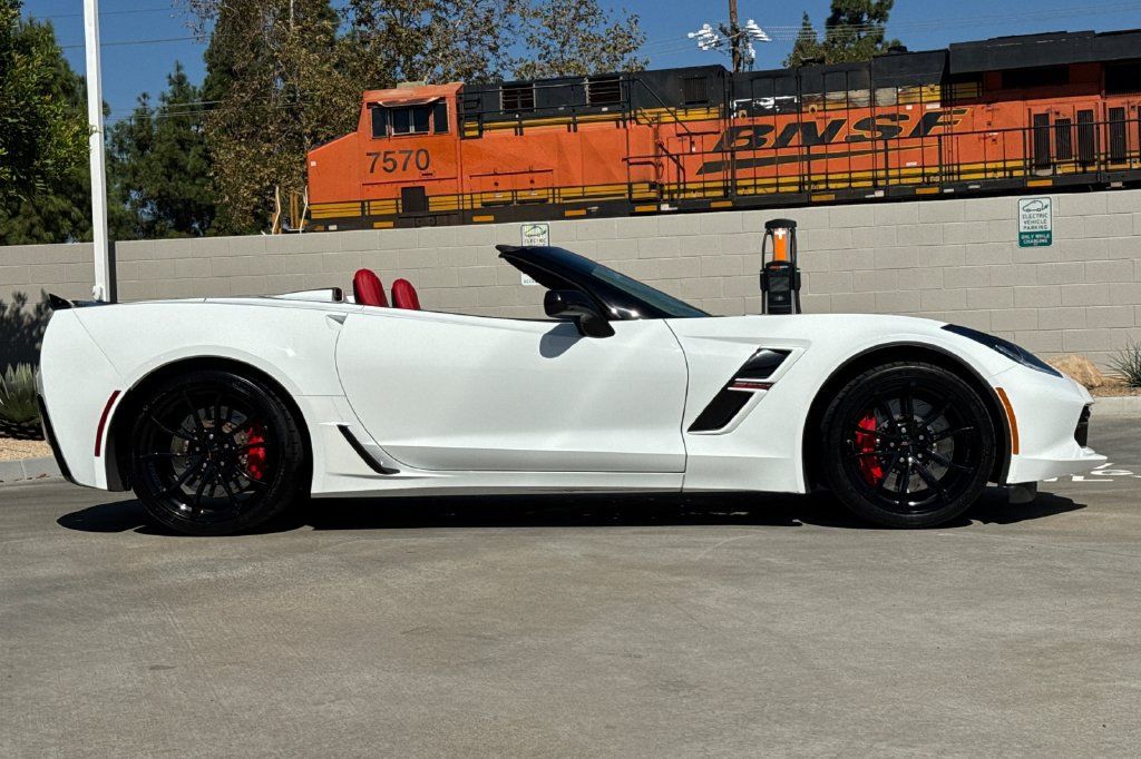 Used 2017 Chevrolet Corvette Grand Sport RWD image 5