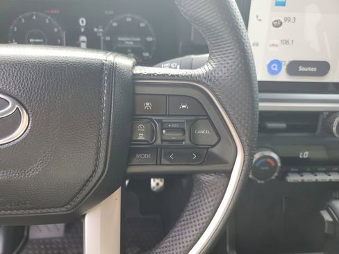 Used 2024 Toyota Tacoma TRD Sport image 21