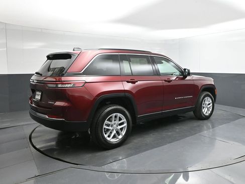 New 2025 Jeep Grand Cherokee Laredo X image 11