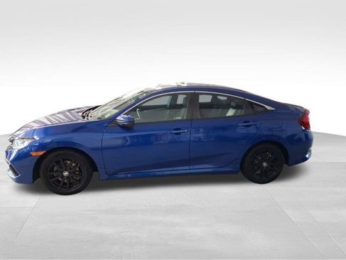 Used 2019 Honda Civic Sport image 2