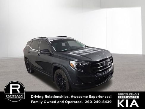 Used 2020 GMC Terrain SLE w/ Driver Convenience Package image 5