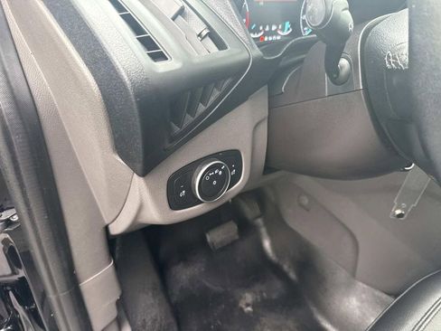 Used 2020 Ford Transit Connect XL FWD image 15