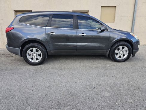Used 2009 Chevrolet Traverse LT image 8