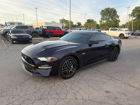 Used 2021 Ford Mustang GT RWD image 2