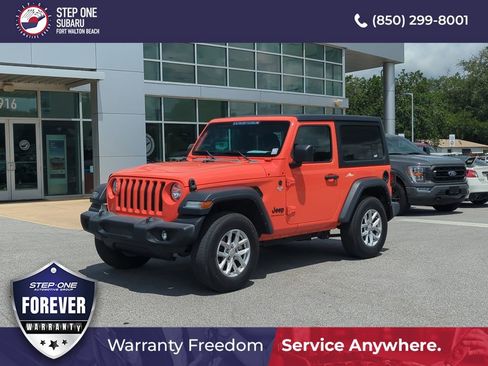 Used 2023 Jeep Wrangler Sport AWD/4WD image 1