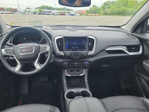 Used 2023 GMC Terrain SLT w/ Infotainment Package II AWD/4WD image 18