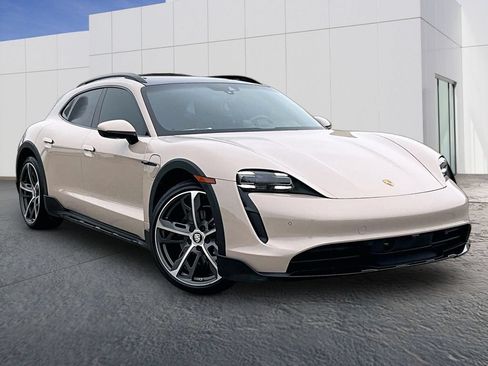 Certified 2022 Porsche Taycan 4 Cross Turismo AWD/4WD image 9