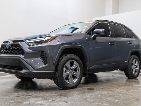 Used 2024 Toyota RAV4 LE image 3