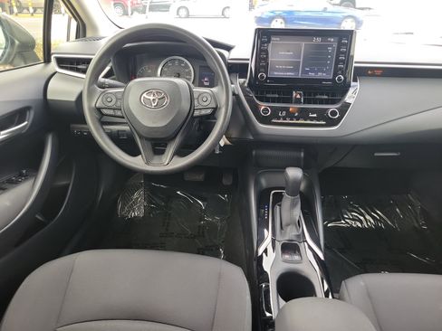 Used 2021 Toyota Corolla LE FWD image 14