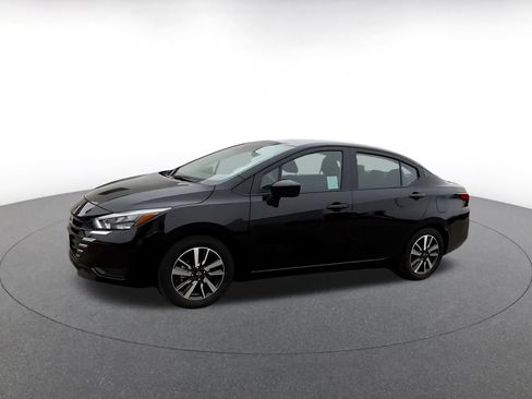 Used 2025 Nissan Versa SV FWD image 8