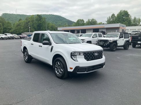 New 2026 Ford Maverick XLT AWD/4WD image 3